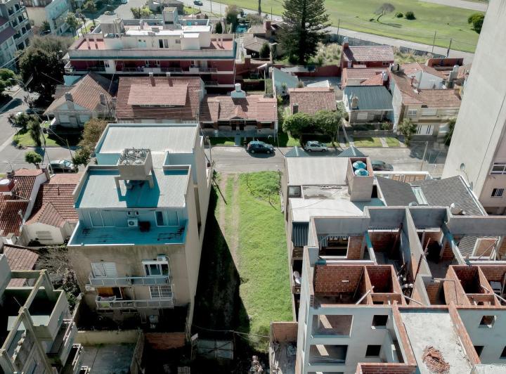 Terreno · 300m²