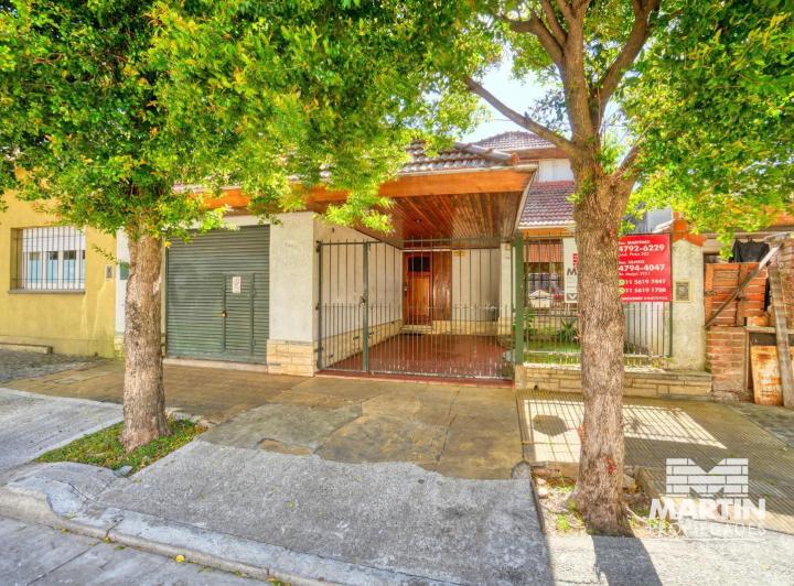 Casa · 140m² · 5 Ambientes · 1 Cochera