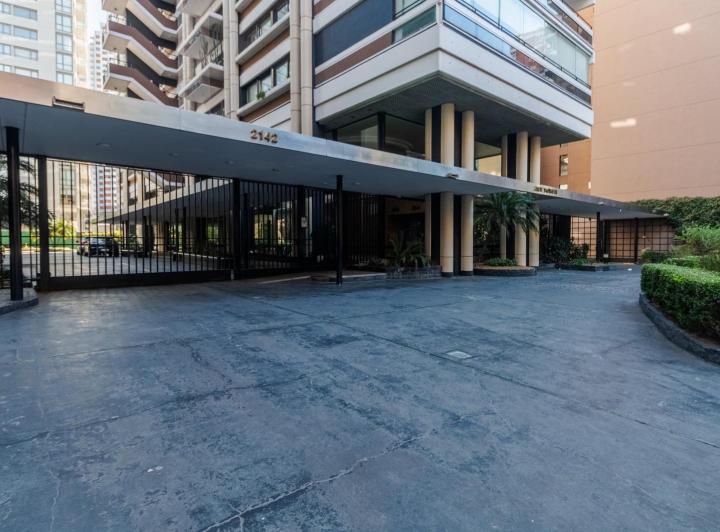 Departamento · 220m² · 5 Ambientes · 2 Cocheras
