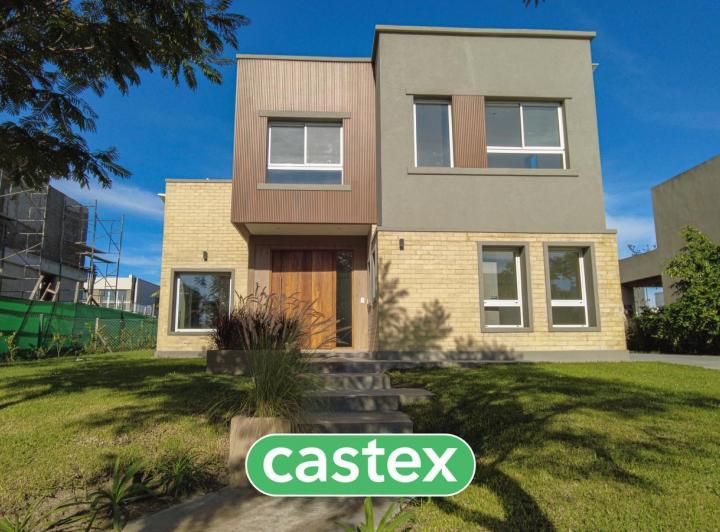Casa · 164m² · 5 Ambientes · 2 Cocheras