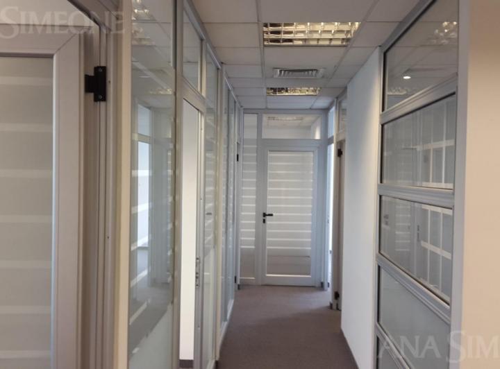 Oficina comercial · 110m² · 4 Ambientes · 2 Cocheras