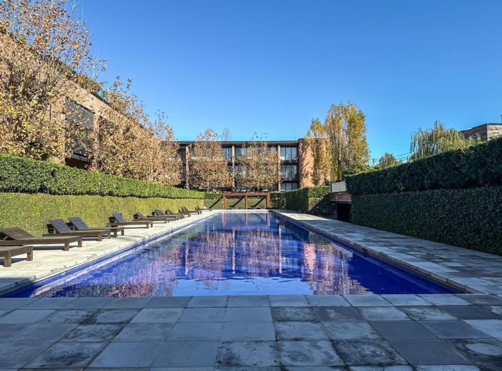 Departamento · 235m² · 6 Ambientes · 1 Cochera