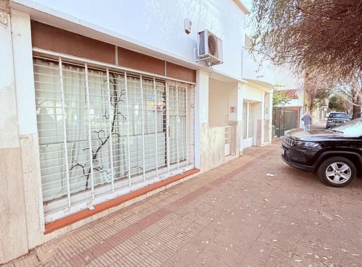 Casa · 150m² · 4 Ambientes · 1 Cochera
