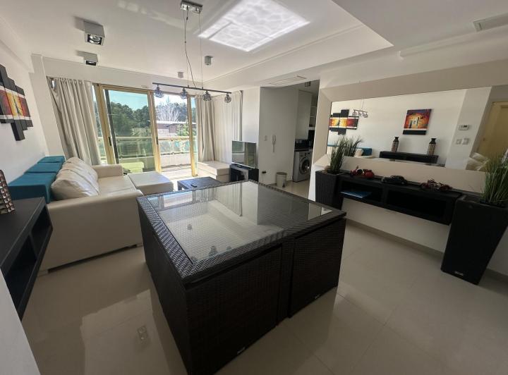 Departamento · 68m² · 2 Ambientes · 1 Cochera
