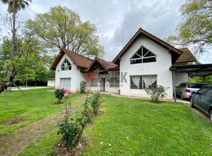 Quinta vacacional · 377m² · 7 Ambientes · 3 Cocheras