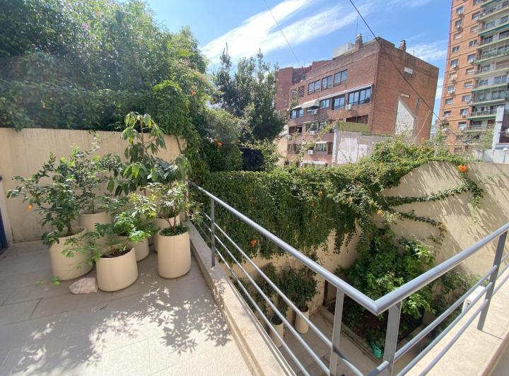 Casa · 262m² · 7 Ambientes · 1 Cochera