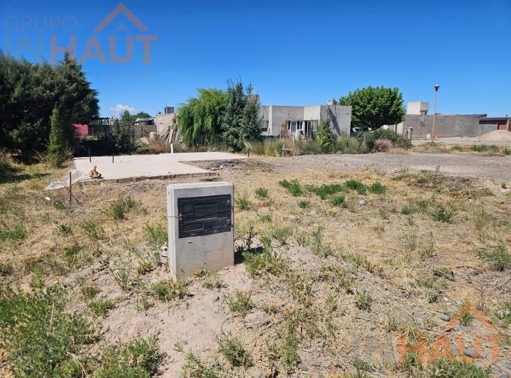 Terreno · 196m²
