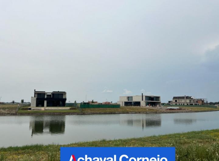 Terreno · 947m²
