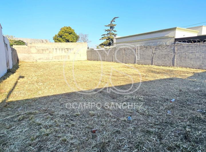 Terreno · 503m²