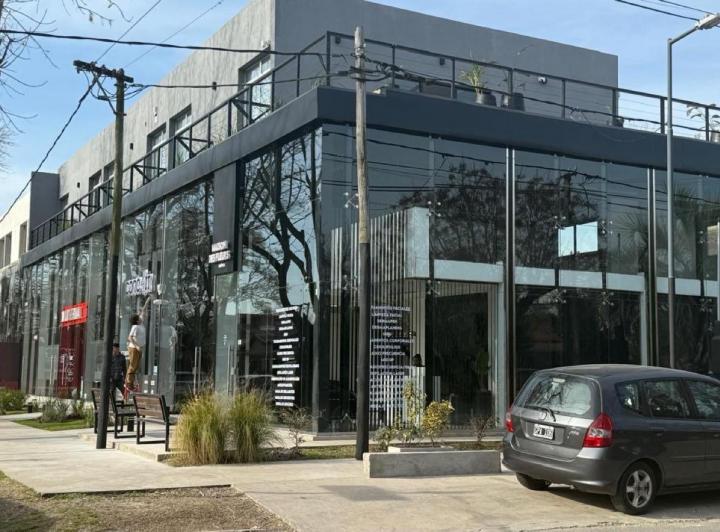 Local comercial · 80m²