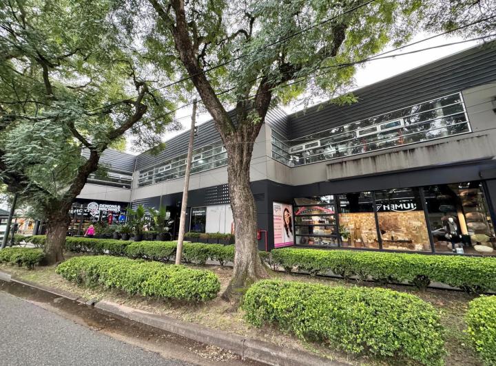 Local comercial · 661m² · 32 Cocheras