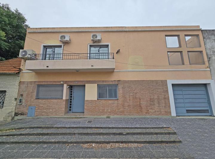 Oficina comercial · 260m² · 1 Cochera