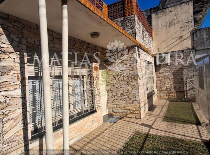 Casa · 91m² · 3 Ambientes · 2 Cocheras
