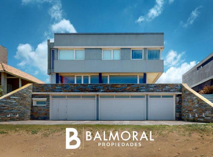 Casa · 460m² · 6 Ambientes