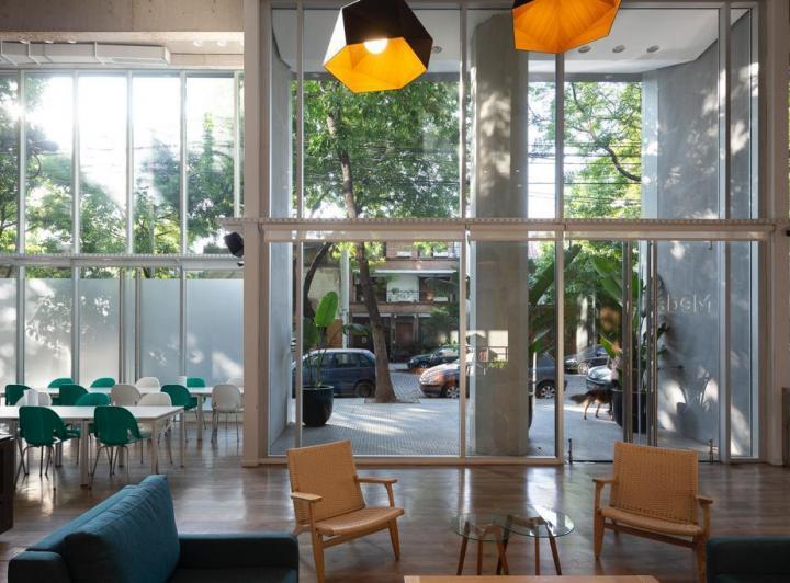 Oficina comercial · 364m² · 1 Ambiente · 4 Cocheras