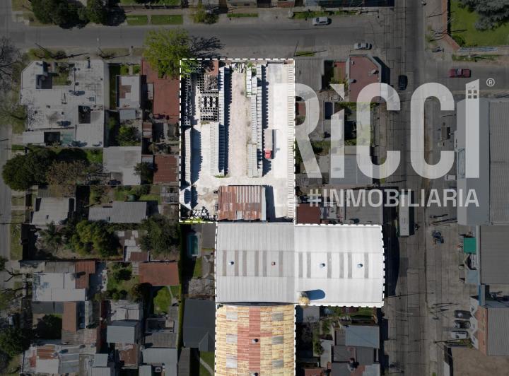 Local comercial · 1273m²