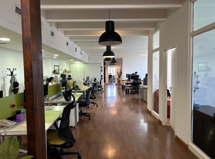 Oficina comercial · 440m² · 2 Cocheras
