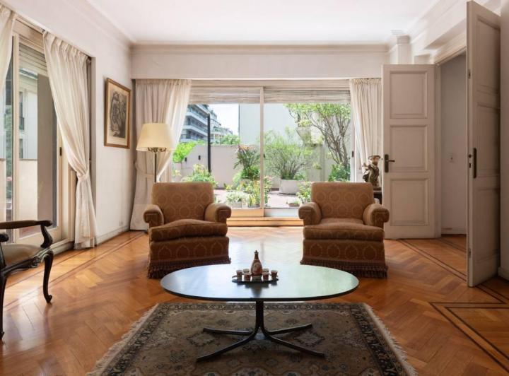 Departamento · 368m² · 7 Ambientes · 1 Cochera