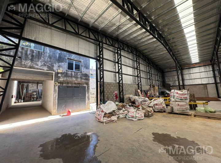 Bodega-Galpón · 1300m²
