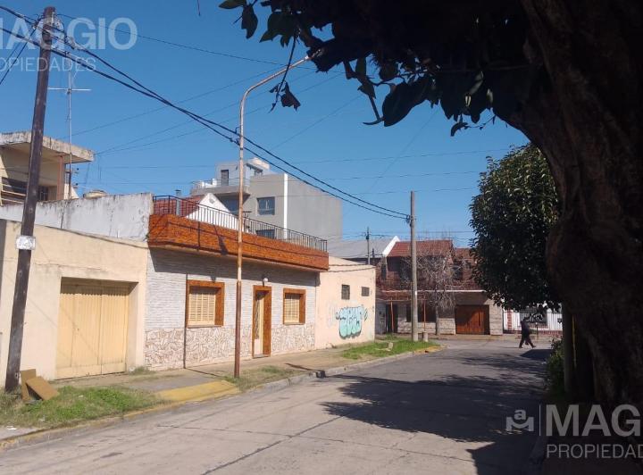 Terreno · 218m²