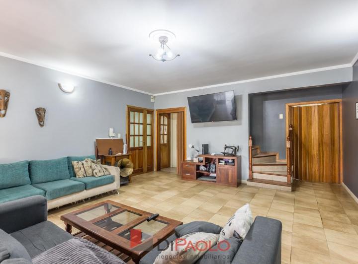 Casa · 190m² · 5 Ambientes