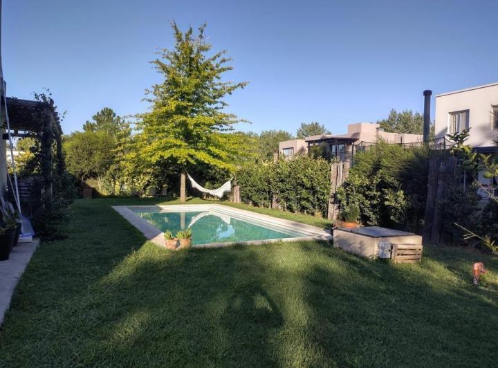 Casa · 172m² · 4 Ambientes · 1 Cochera