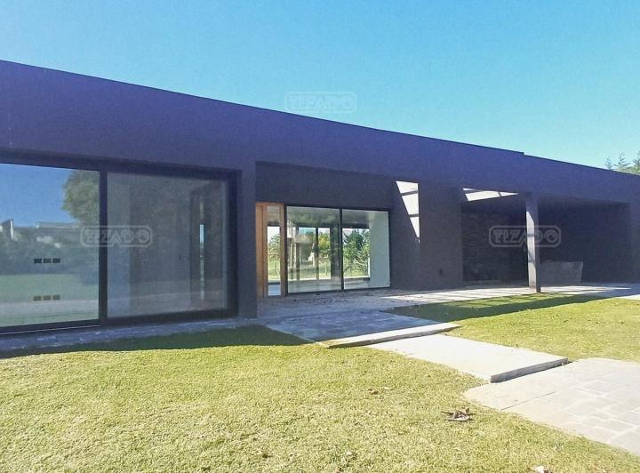 Casa · 314m² · 3 Ambientes