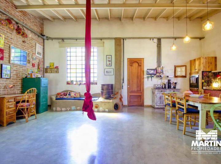 Casa · 105m² · 3 Ambientes · 1 Cochera