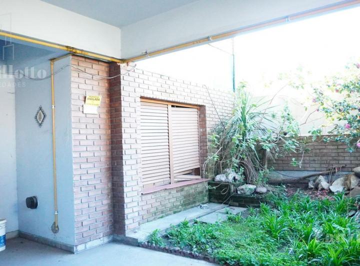 Casa · 175m² · 4 Ambientes · 1 Cochera