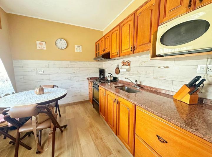 Casa · 220m² · 4 Ambientes · 1 Cochera