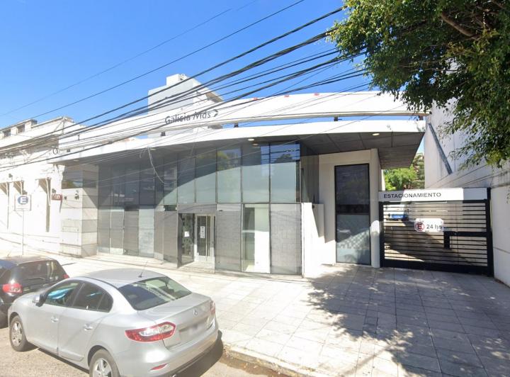 Local comercial · 595m²
