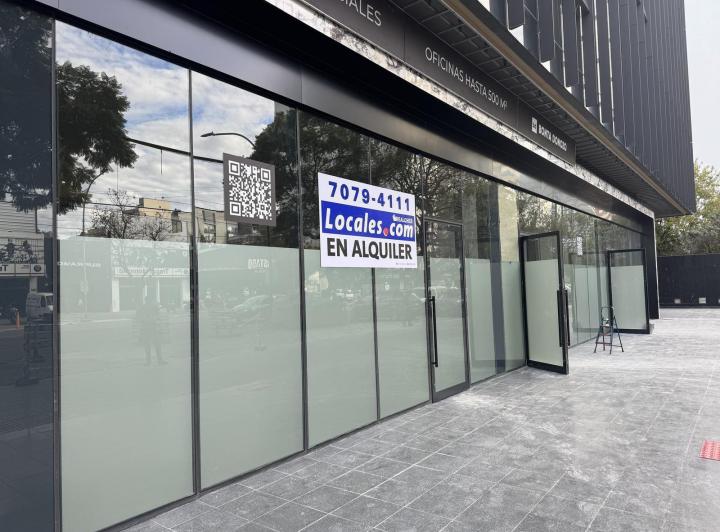 Local comercial · 230m² · 2 Ambientes · 1 Cochera