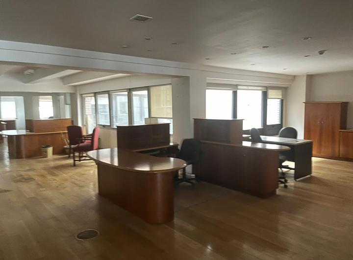 Oficina comercial · 325m² · 1 Cochera