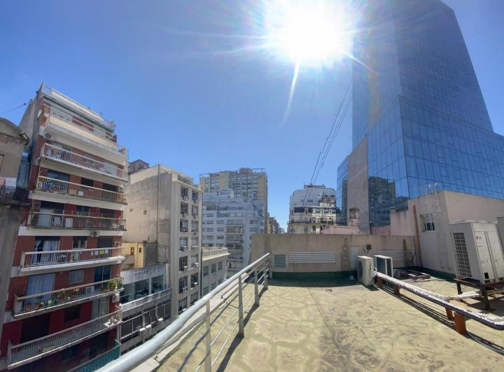 Oficina comercial · 693m²