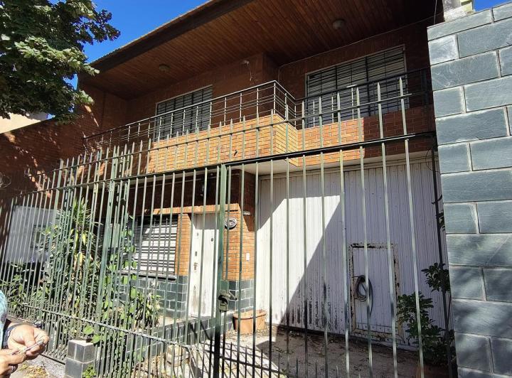 Casa · 185m² · 5 Ambientes · 1 Cochera