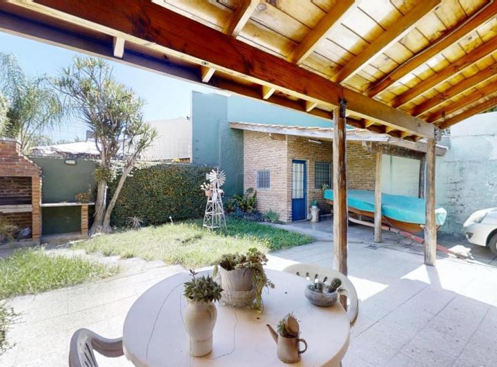 Casa · 75m² · 3 Ambientes · 1 Cochera