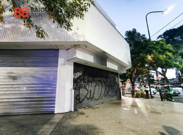 Local comercial · 312m²