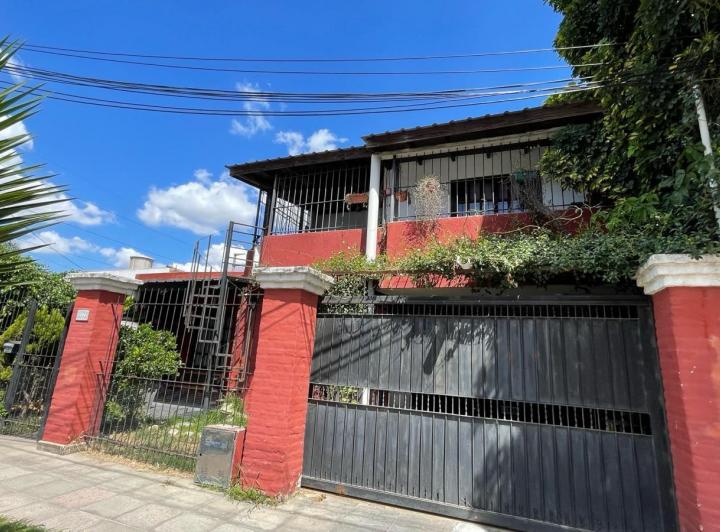 Casa · 154m² · 5 Ambientes · 2 Cocheras