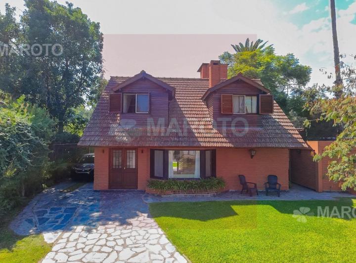 Casa · 175m² · 5 Ambientes · 4 Cocheras