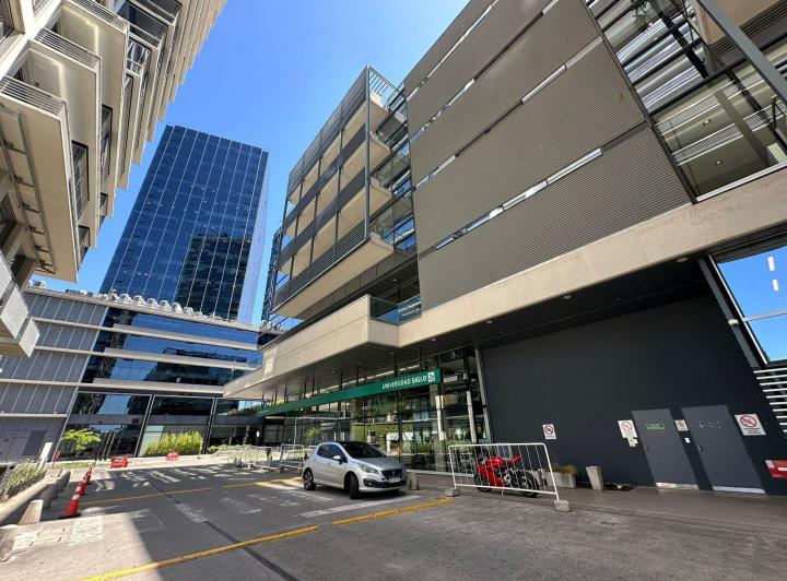 Oficina comercial · 160m² · 1 Ambiente · 2 Cocheras