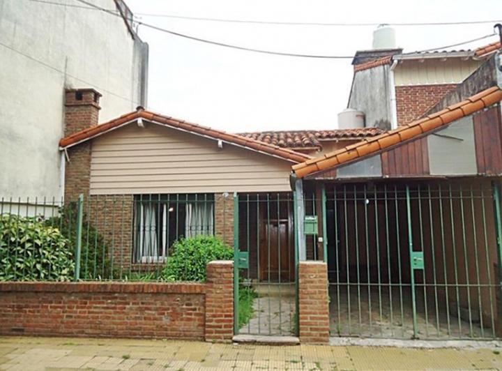 Terreno · 90m² · 3 Ambientes · 1 Cochera