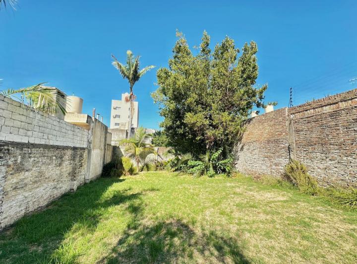 Casa · 200m² · 3 Ambientes · 1 Cochera