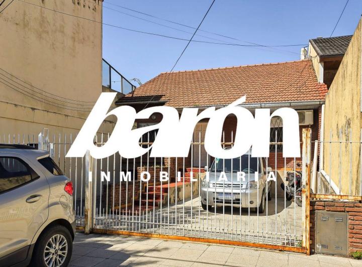 Casa · 336m² · 4 Ambientes · 3 Cocheras