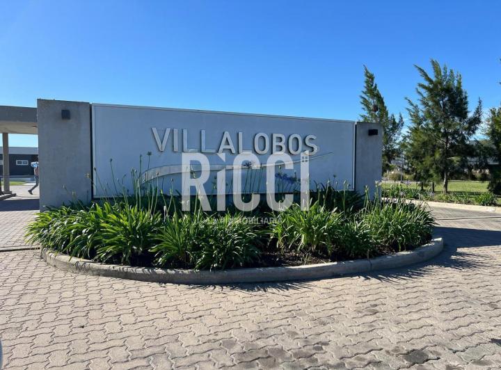 Terreno · 707m²