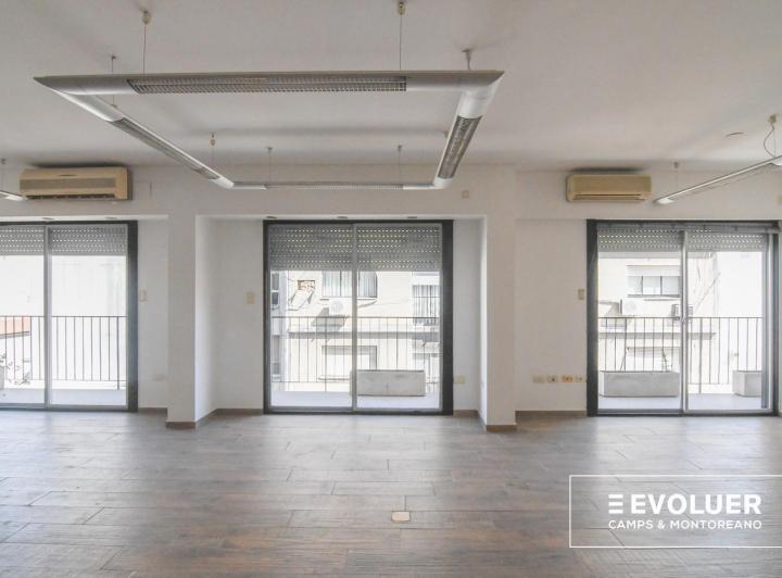 Oficina comercial · 116m² · 3 Ambientes