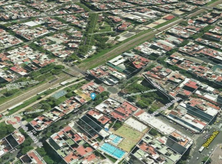 Terreno · 1300m²