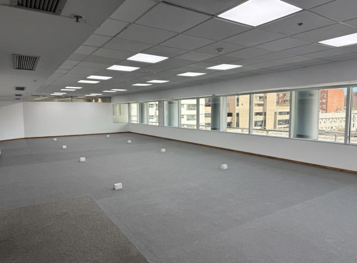 Oficina comercial · 250m²
