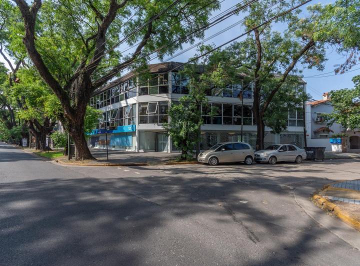 Oficina comercial · 185m² · 4 Ambientes · 2 Cocheras
