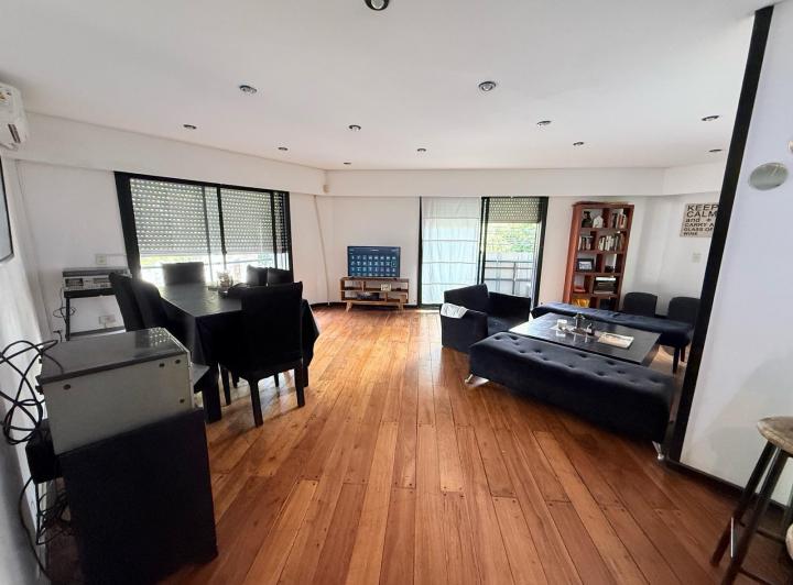 Casa · 130m² · 6 Ambientes