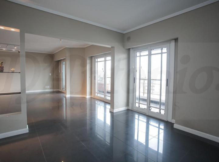 Departamento · 186m² · 5 Ambientes · 2 Cocheras